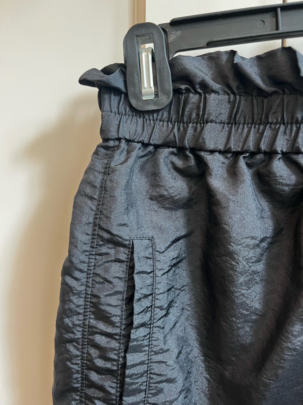 Tibi Gathered softshell shorts - Picture 4 of 10